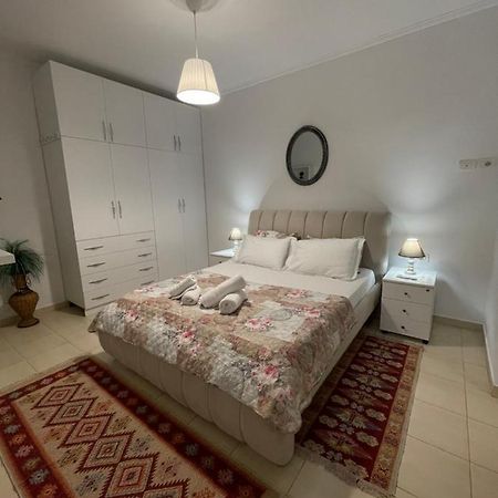 Meg'S Apartment Gjirokaster Ngoại thất bức ảnh