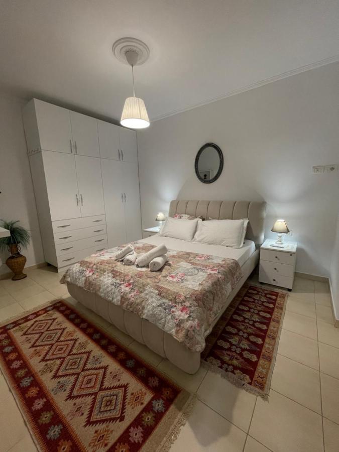 Meg'S Apartment Gjirokaster Ngoại thất bức ảnh
