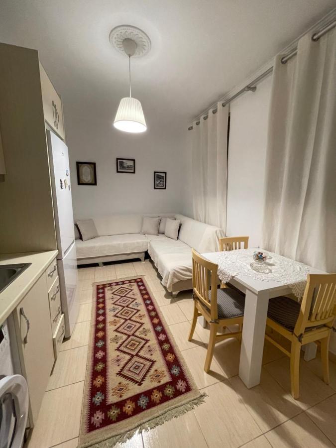 Meg'S Apartment Gjirokaster Ngoại thất bức ảnh
