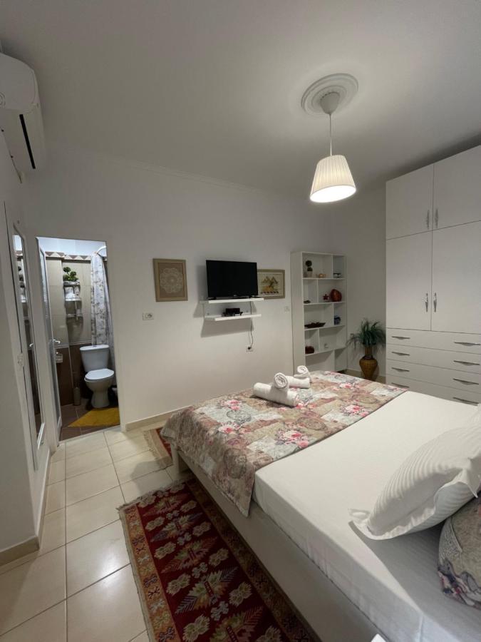 Meg'S Apartment Gjirokaster Ngoại thất bức ảnh